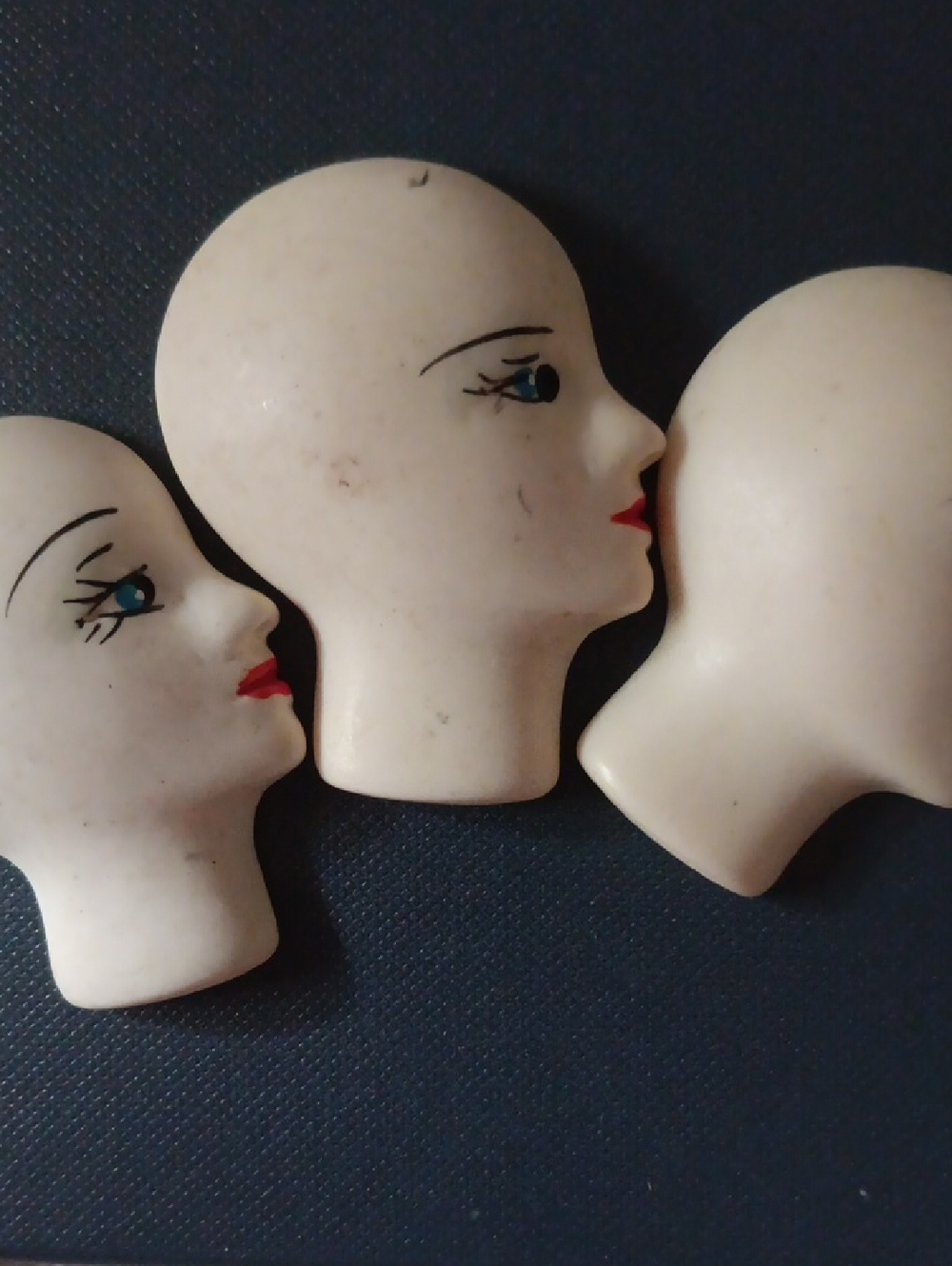 Vintage Doll Face Makeup Palette Decorative Accents - Cream with Red Lip